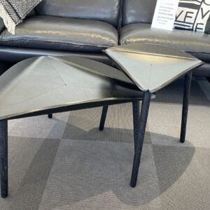 Trias indskuds borde Mia Lagermann Egetræs borde