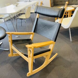 Gyngestol af Hans Jørgen Wegner