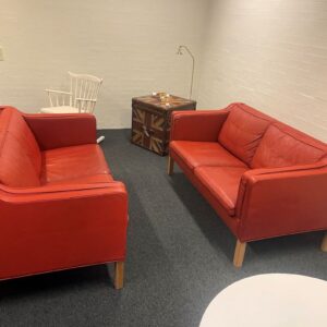 2 personers sofa, bøffel læder i cognag/ rødbrun farve