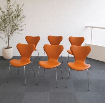 arne jacobsen stol 7er i cognac model 3107