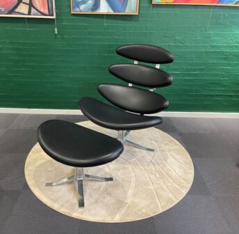 corona stol med skammel, designer poul m. volter