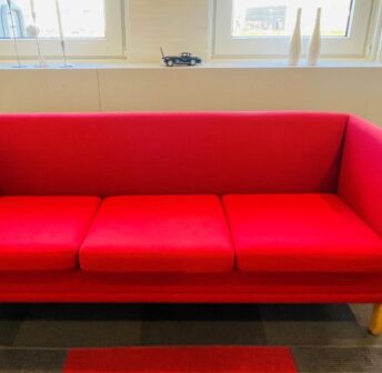nielaus sofa model london, designet af jeki møbler.