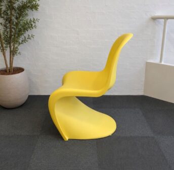 verner panton stol gul