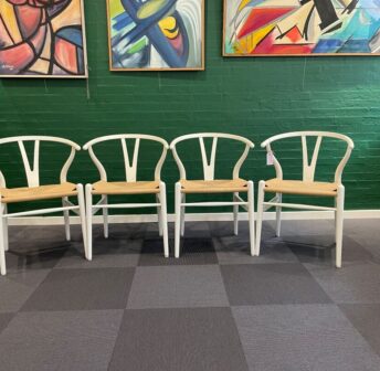 hans j. wegner y stole i hvid